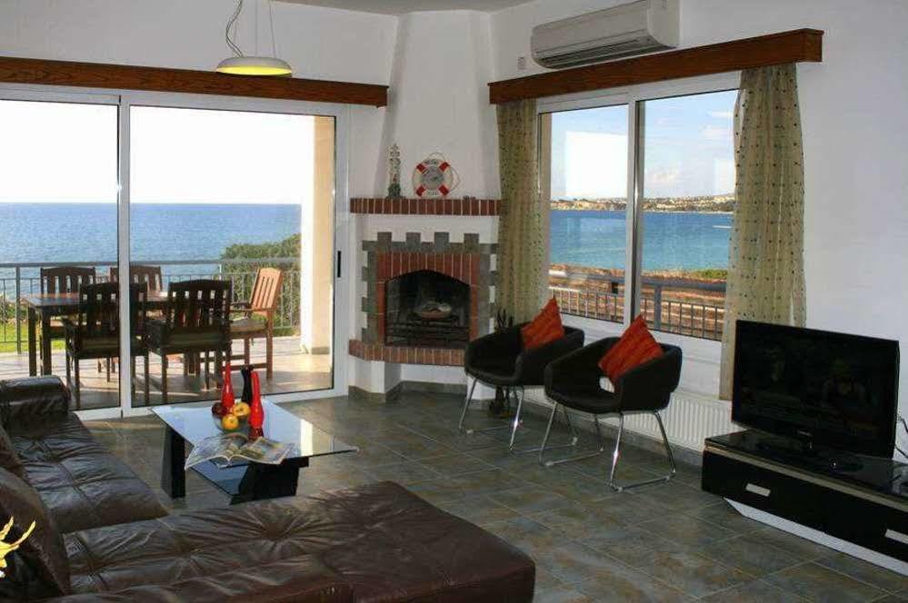 Blue Coral Beach Villas Paphos Exterior photo