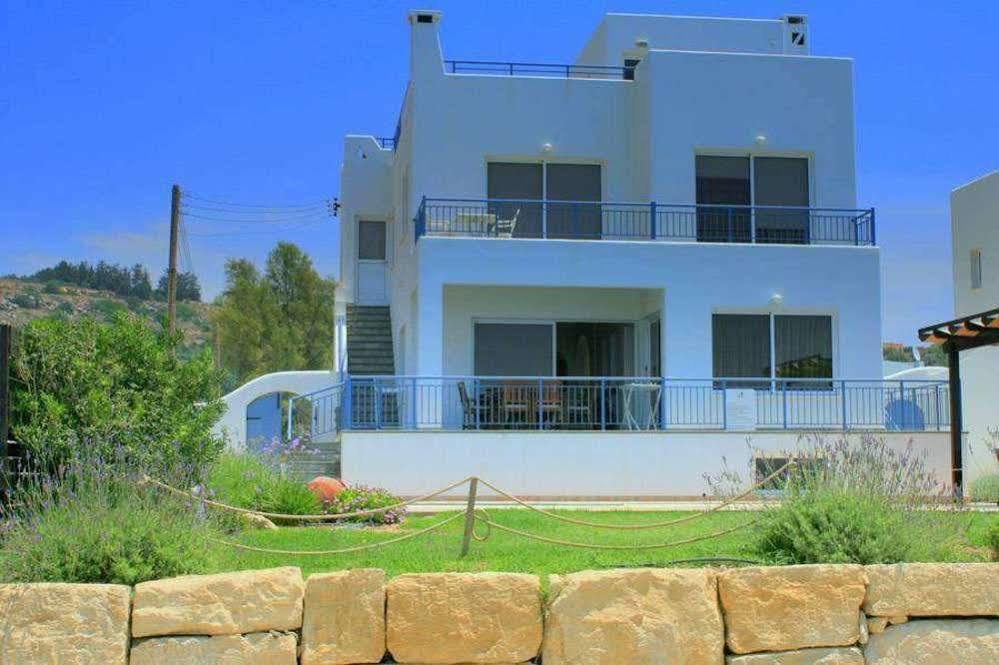 Blue Coral Beach Villas Paphos Exterior photo