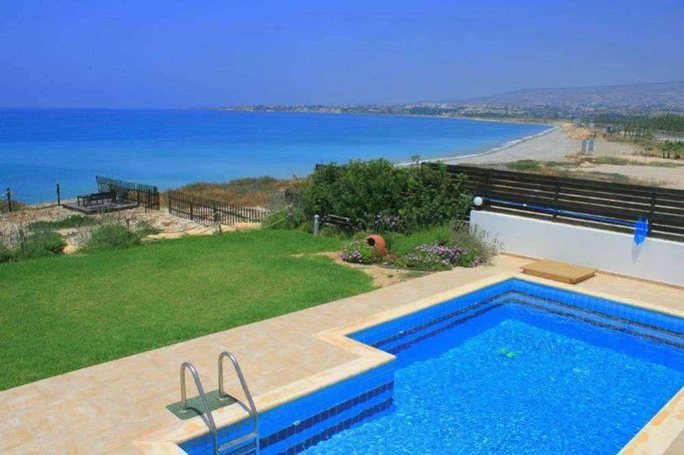 Blue Coral Beach Villas Paphos Exterior photo